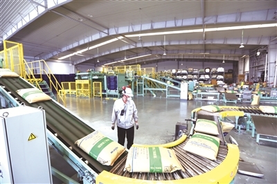 海湾化学 智能化开辟新天地